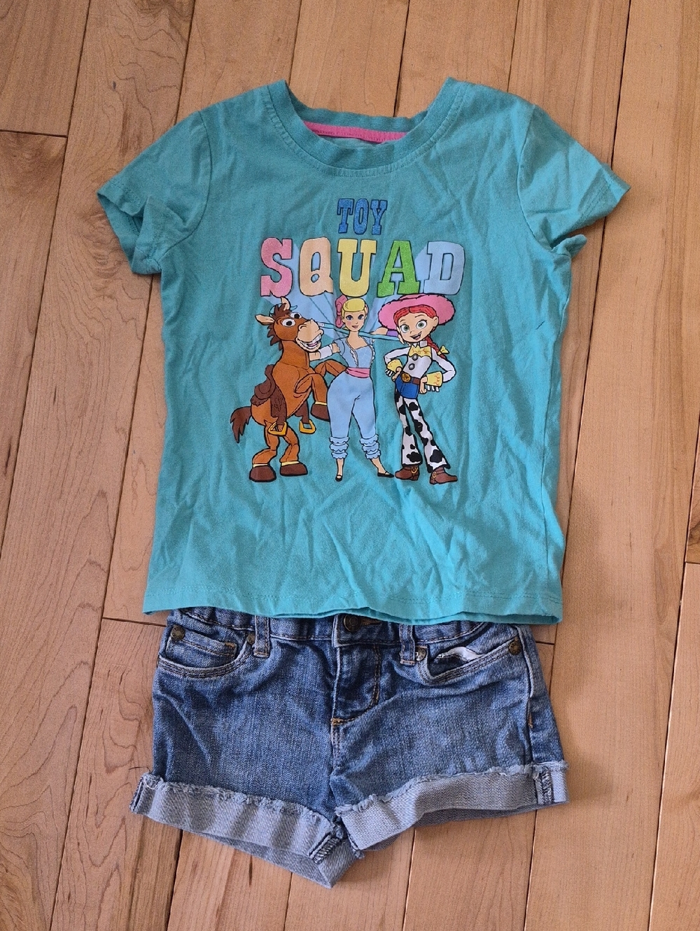 Girls Size 4 Toy Story Tee and Joe Fresh Shorts